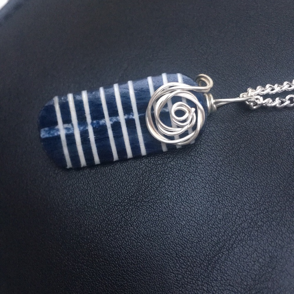 New Handcrafted Artisan Etched Recycled Bead Wire Wrap Pendant Necklace